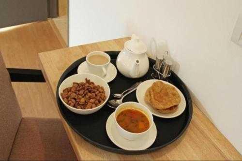 Hotel O Airport Plaza By Palace New Delhi Exteriör bild