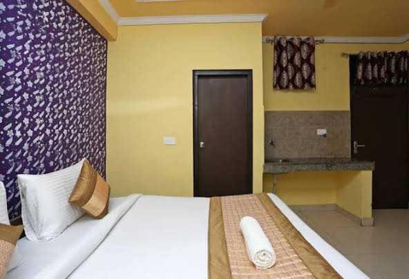 Hotel O Airport Plaza By Palace New Delhi Exteriör bild
